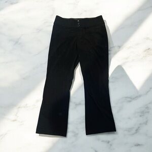 Women’s Elegant Black Pantsuit with Flared Silhouette